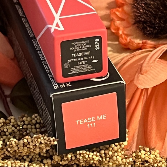 NARS Powermatte Lipstick TEASE ME 111 - Picture 11 of 12